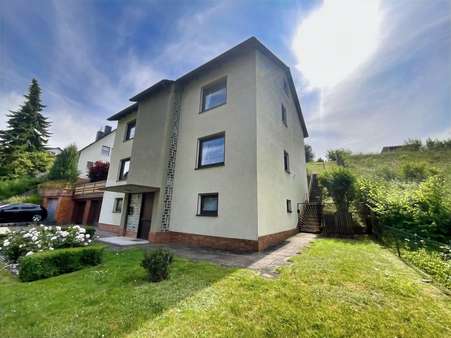 Außenansicht Außenansicht - Zweifamilienhaus in 36205 Sontra mit 157m² kaufen
