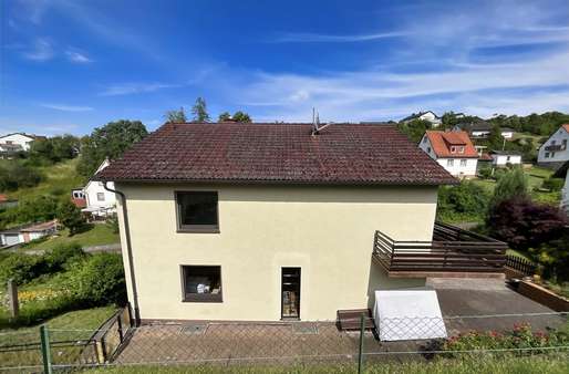 Außenansicht Außenansicht - Zweifamilienhaus in 36205 Sontra mit 157m² kaufen