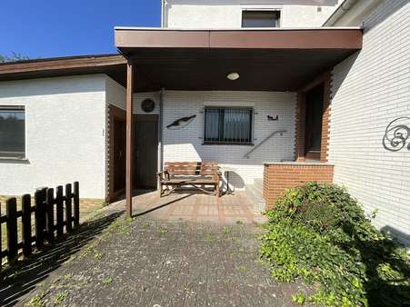 Eingangsbereich Eingangsbereich - Doppelhaushälfte in 37269 Eschwege mit 107m² kaufen