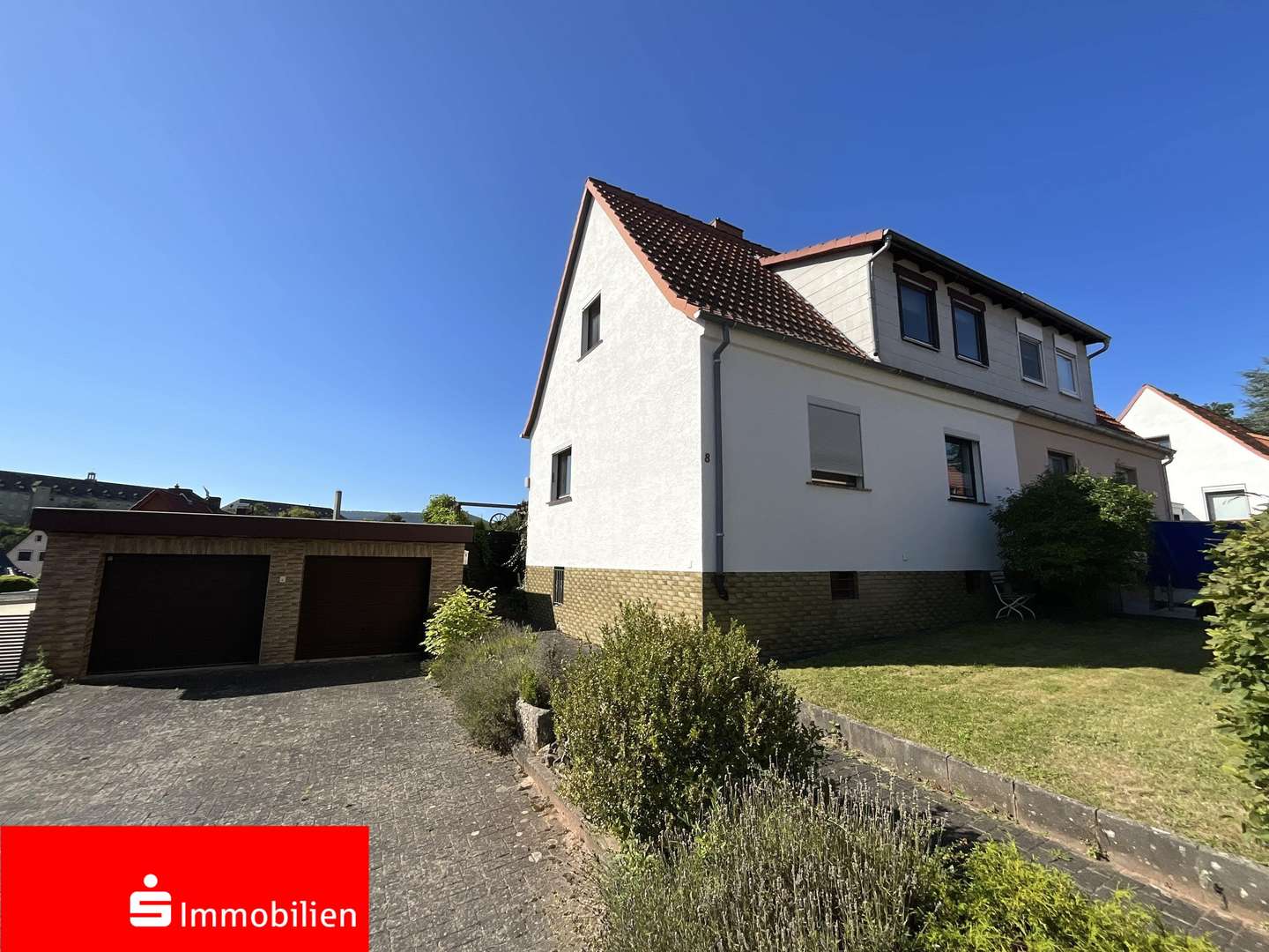 Vorderansicht Vorderansicht - Doppelhaushälfte in 37269 Eschwege mit 107m² kaufen