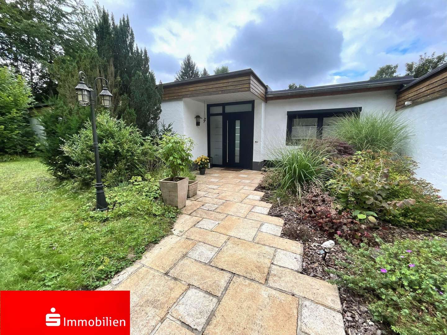 Eingangsbereich - Bungalow in 37287 Wehretal mit 355m² kaufen