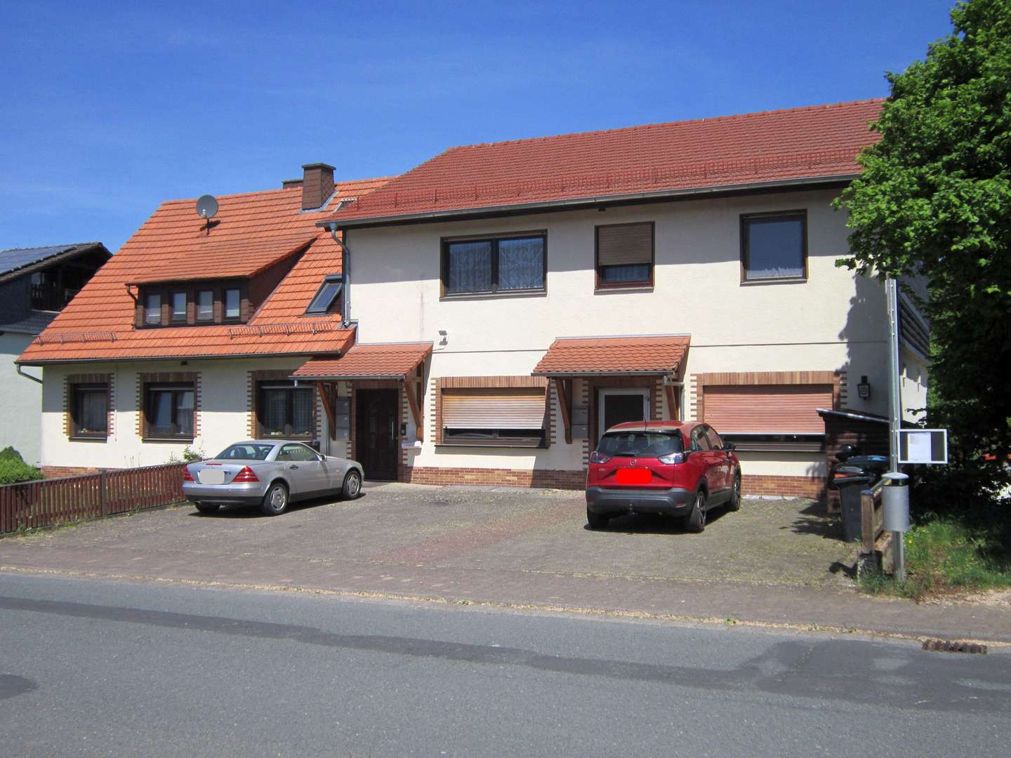 Ansicht von Süden Ansicht von Süden - Wohn- / Geschäftshaus in 35066 Frankenberg mit 270m² als Kapitalanlage kaufen