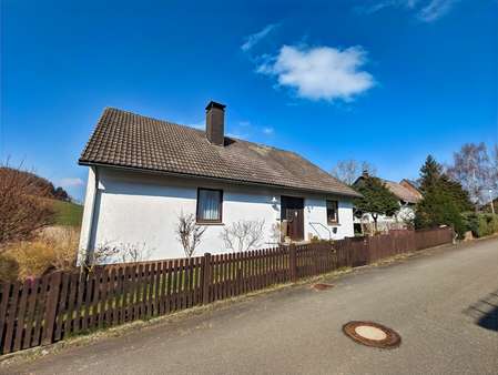1000037070 - Einfamilienhaus in 34519 Diemelsee mit 170m² kaufen