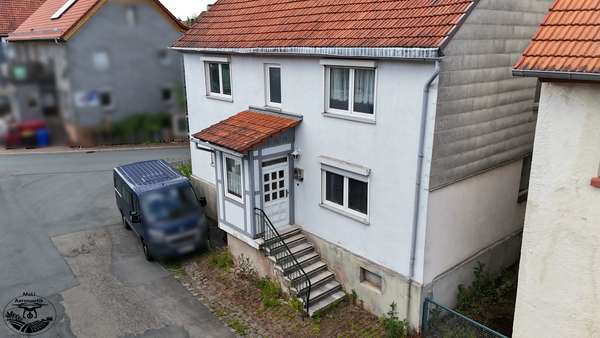 eingang - Einfamilienhaus in 35104 Lichtenfels mit 120m² kaufen