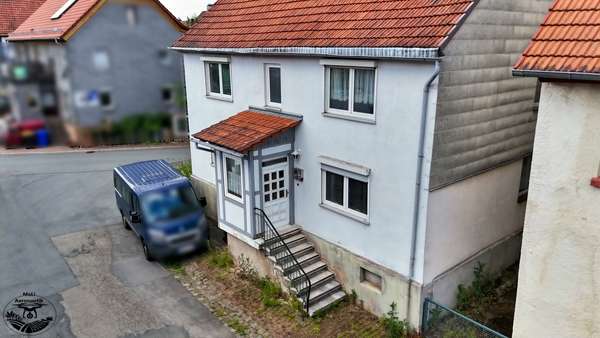 eingang - Einfamilienhaus in 35104 Lichtenfels mit 120m² kaufen