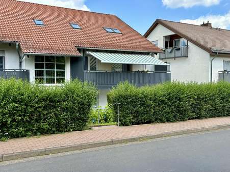 Außenansicht von der Straße - Etagenwohnung in 34537 Bad Wildungen mit 81m² kaufen