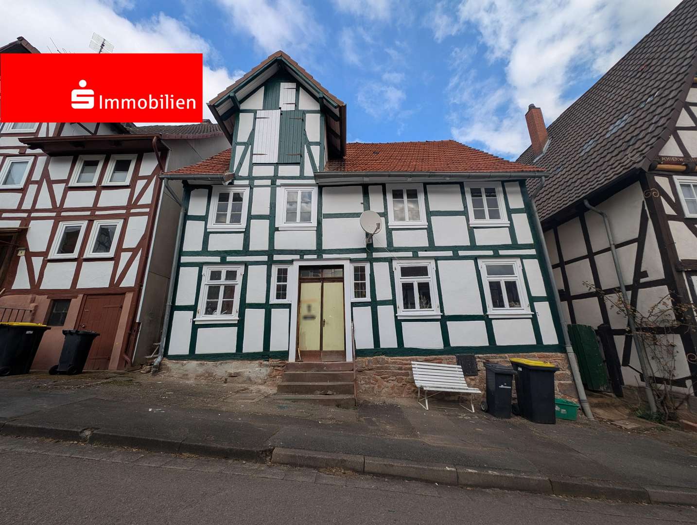 Ansicht Eingang Ansicht Eingang - Einfamilienhaus in 34454 Bad Arolsen mit 140m² kaufen