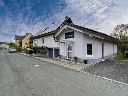 Hausansicht - Einfamilienhaus in 34549 Edertal mit 90m² kaufen