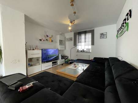 Wohnzimmer EG - Einfamilienhaus in 35108 Allendorf mit 130m² kaufen
