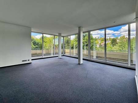 Zimmer - Etagenwohnung in 34537 Bad Wildungen mit 132m² kaufen