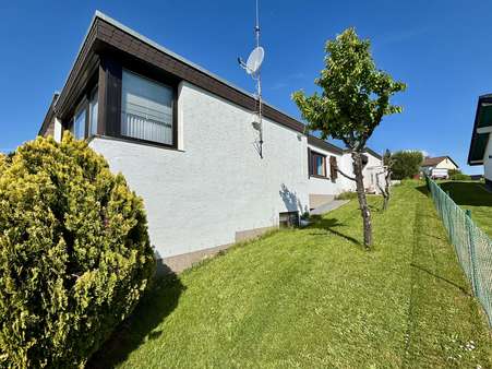 Seitenansicht - Haus in 34537 Bad Wildungen mit 298m² kaufen