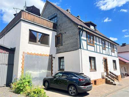 1000153390 1000153390 - Mehrfamilienhaus in 34516 Vöhl mit 277m² kaufen