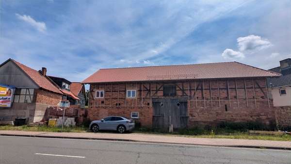 Ansicht Nebengebäude von der Hauptstraße - Bauernhaus in 34497 Korbach mit 238m² kaufen