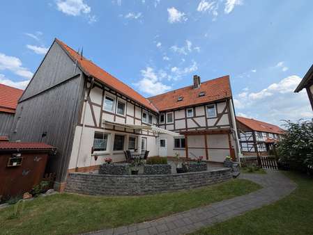 Blick vom Garten Blick vom Garten - Bauernhaus in 34516 Vöhl mit 230m² kaufen