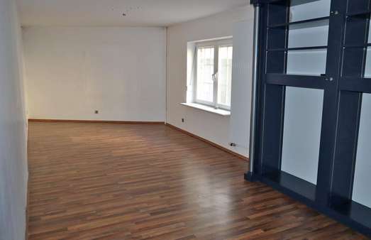 Mögliches Büro im Eingangsgeschoss mit großzügiger Fläche - Sonstige in 36037 Fulda mit 350m² mieten