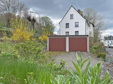 Doppelgarage - Zweifamilienhaus in 36364 Bad Salzschlirf mit 146m² kaufen