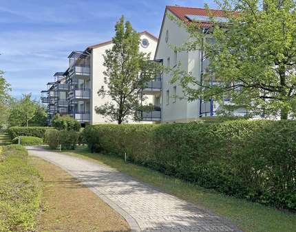 In dieser Wohnanlage steht eine Wohnung zum Verkauf - Etagenwohnung in 81245 München mit 95m² kaufen