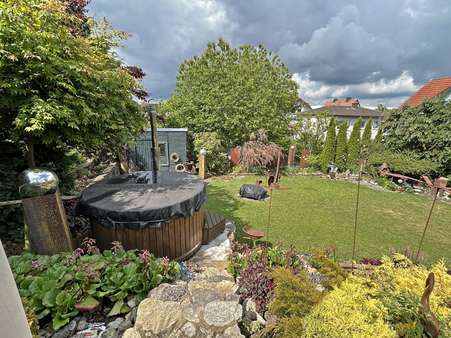 Schön gestalteter Garten Schön gestalteter Garten - Einfamilienhaus in 36088 Hünfeld mit 190m² kaufen