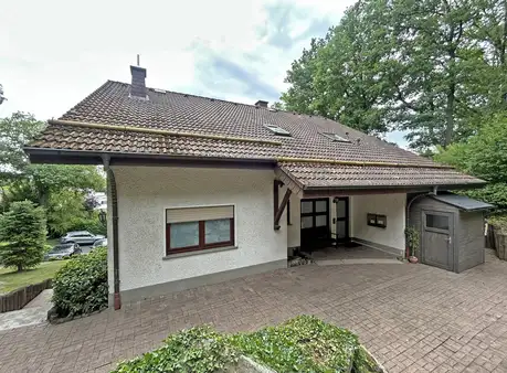 Großzügiges Wohnen mit Weitblick - charmantes Hanghaus in ruhiger Lage von Künzell