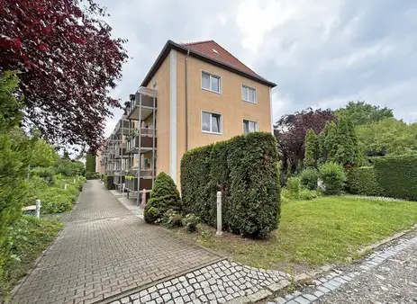Wohnanlage in Rositz - solides Investment mit 12 Wohnungen 