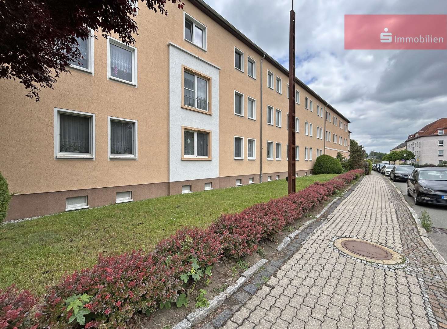 Straßenansicht Haus Nr. 21 - Wohnanlage in 04617 Rositz mit 848m² als Kapitalanlage kaufen