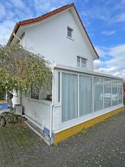 Blick auf den Wintergarten Blick auf den Wintergarten - Doppelhaushälfte in 36043 Fulda mit 150m² kaufen