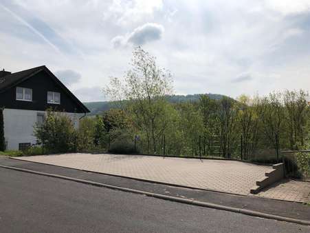 Straßenansicht - Grundstück in 36289 Friedewald mit 803m² günstig kaufen