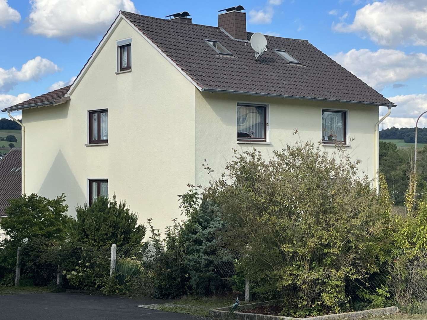 Straßenansicht - Mehrfamilienhaus in 36251 Bad Hersfeld mit 184m² kaufen