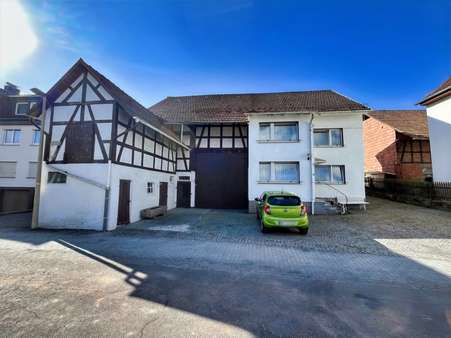Hausansicht Straße - Landhaus in 36266 Heringen mit 100m² kaufen