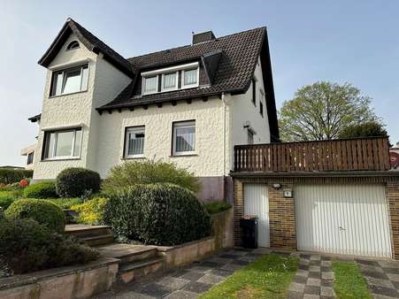 Süd-Ansicht - Einfamilienhaus in 36251 Bad Hersfeld mit 220m² kaufen