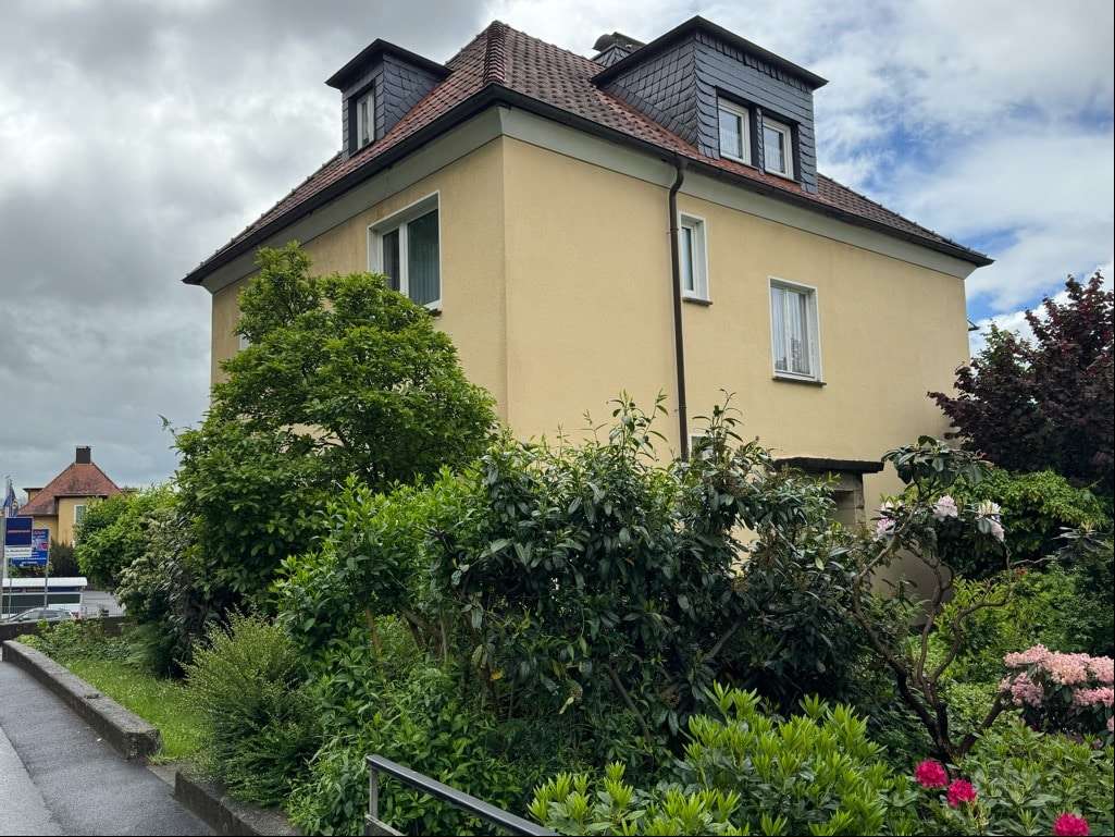 Nord-Westansicht Nord-Westansicht - Zweifamilienhaus in 36251 Bad Hersfeld mit 140m² kaufen