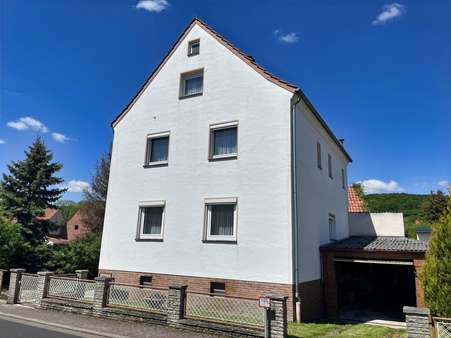 Hausansicht vorne - Einfamilienhaus in 36284 Hohenroda mit 140m² kaufen