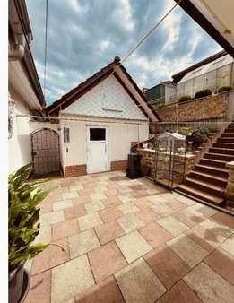 Terrasse - Doppelhaushälfte in 36266 Heringen mit 152m² kaufen