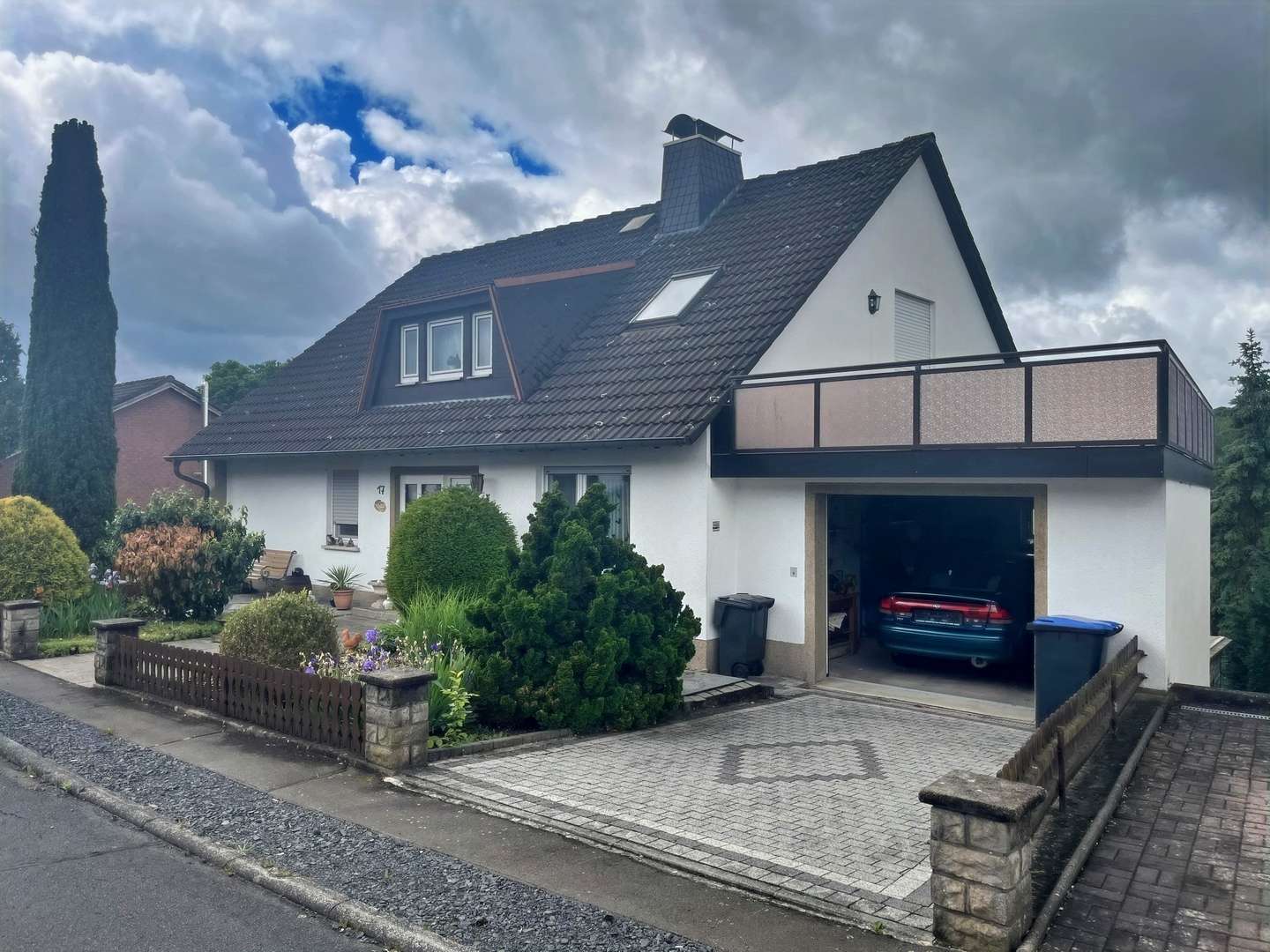Hausansicht vorne - Einfamilienhaus in 36282 Hauneck mit 182m² kaufen