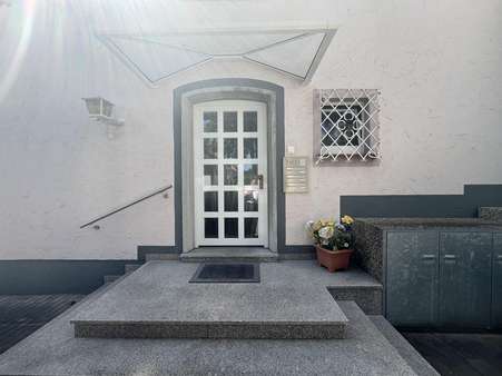 Dachgeschosswohnung in 36251 Bad Hersfeld mit 91m² kaufen