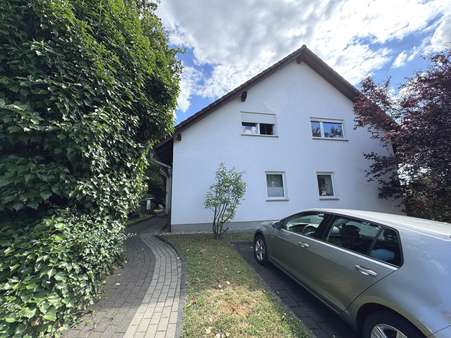 Erdgeschosswohnung in 35091 Cölbe mit 86m² kaufen