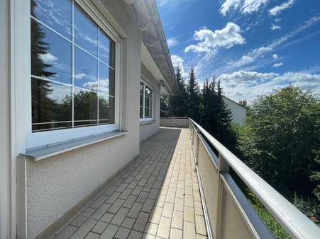Balkon - Etagenwohnung in 35039 Marburg mit 162m² kaufen