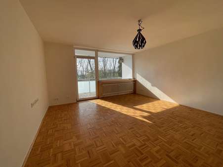 Wohnzimmer - Etagenwohnung in 35041 Marburg mit 78m² kaufen