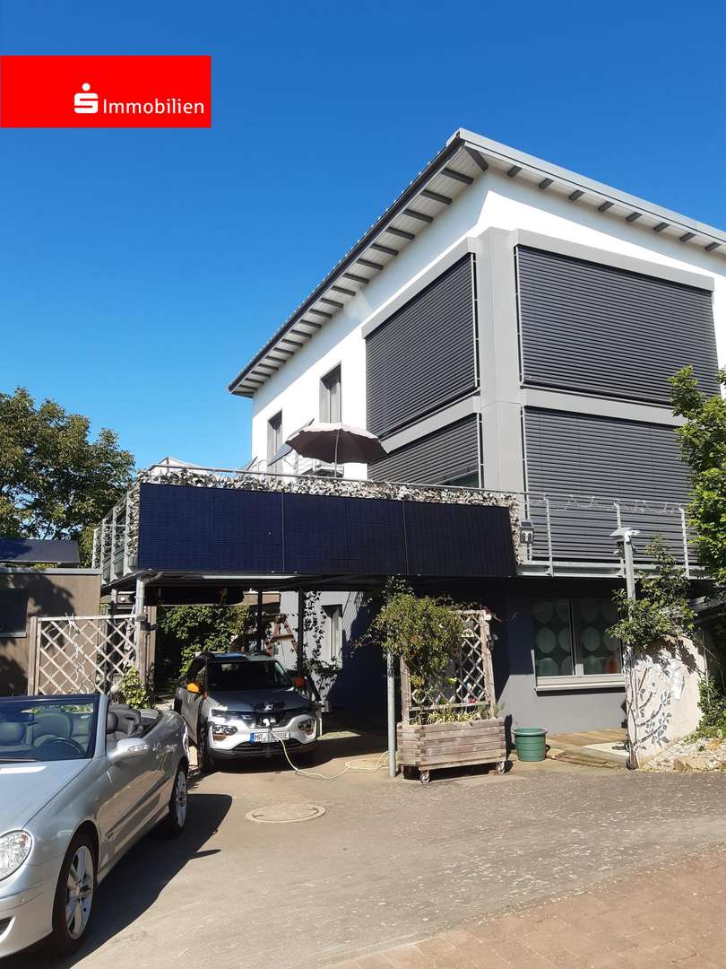 Außenansicht - Einfamilienhaus in 35041 Marburg mit 231m² kaufen