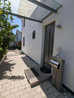 Eingang EG - Einfamilienhaus in 35041 Marburg mit 231m² kaufen