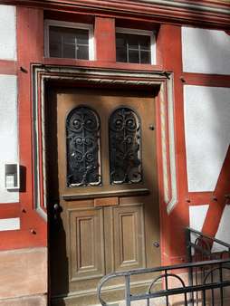 Hauszugang - Mehrfamilienhaus in 35037 Marburg mit 316m² kaufen