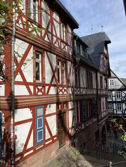 Südfassade - Mehrfamilienhaus in 35037 Marburg mit 316m² kaufen