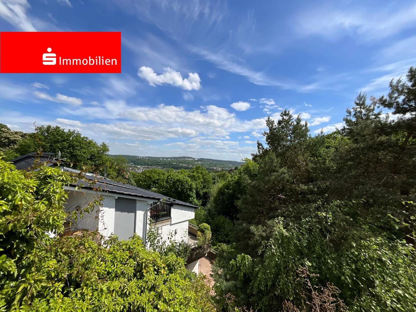 Blick vom Balkon - Einfamilienhaus in 35037 Marburg mit 245m² kaufen