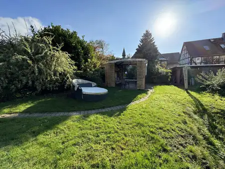 Räume für Träume - Ein- bis Zweifamilienhaus mit idyllischem Garten und moderner Haustechnik!