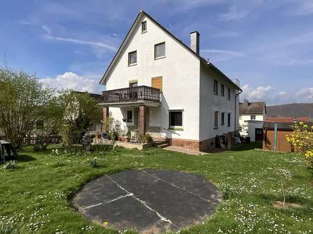 Gartenansicht - Mehrfamilienhaus in 35043 Marburg mit 255m² kaufen