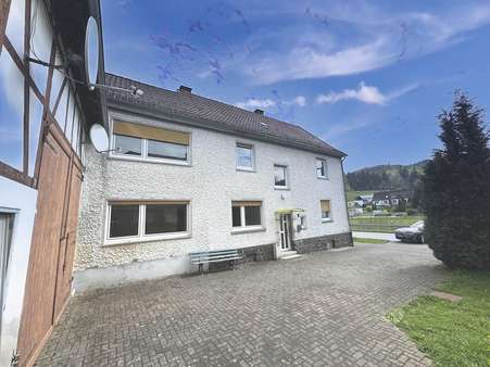 null - Einfamilienhaus in 35236 Breidenbach mit 157m² kaufen