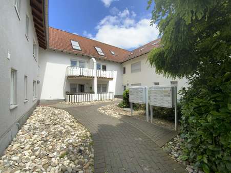 Hauszugang - Erdgeschosswohnung in 35043 Marburg mit 55m² kaufen