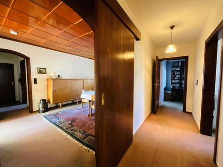 Diele / Flur - Erdgeschosswohnung in 35041 Marburg mit 128m² kaufen