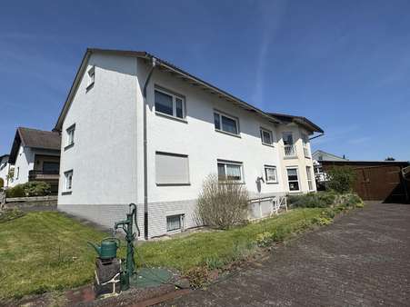 Zweifamilienhaus in 35108 Allendorf mit 260m² kaufen