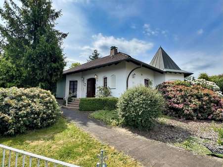 Einfamilienhaus in 35232 Dautphetal mit 135m² kaufen